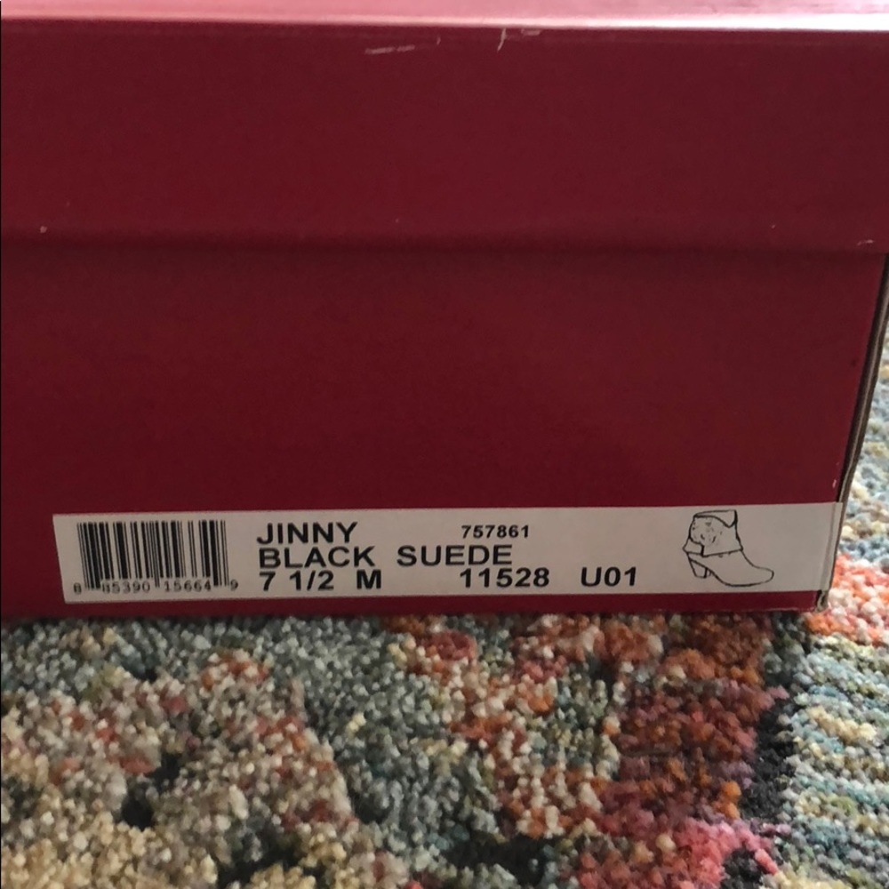 Boots - Picture 3 of 3